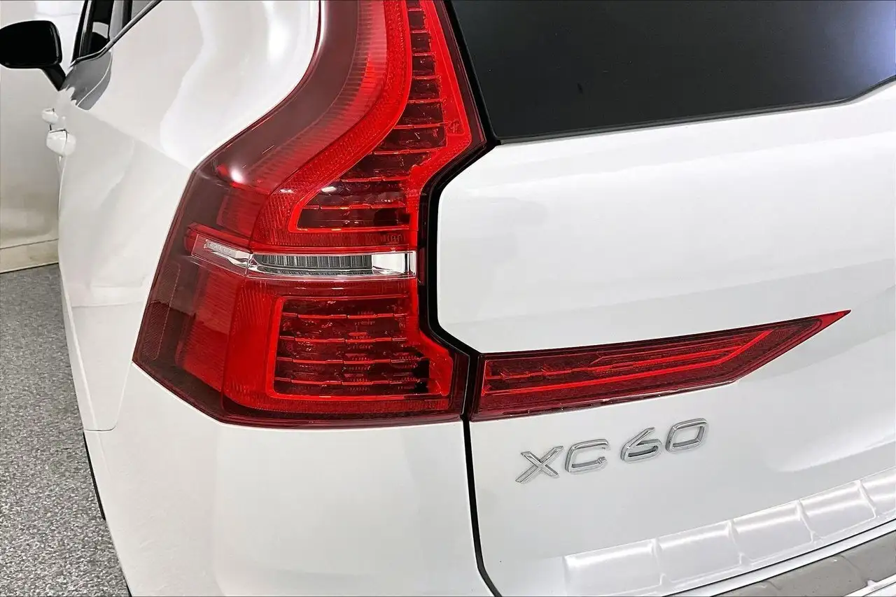 Volvo XC60 снимка Volvo XC60