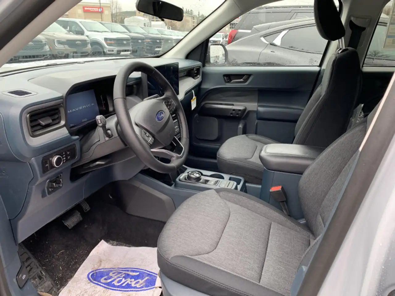 Ford Maverick снимка Ford Maverick