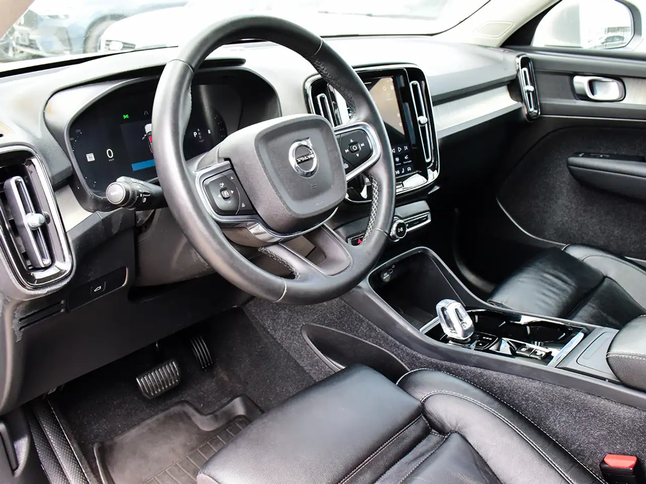 Volvo XC40 снимка Volvo XC40