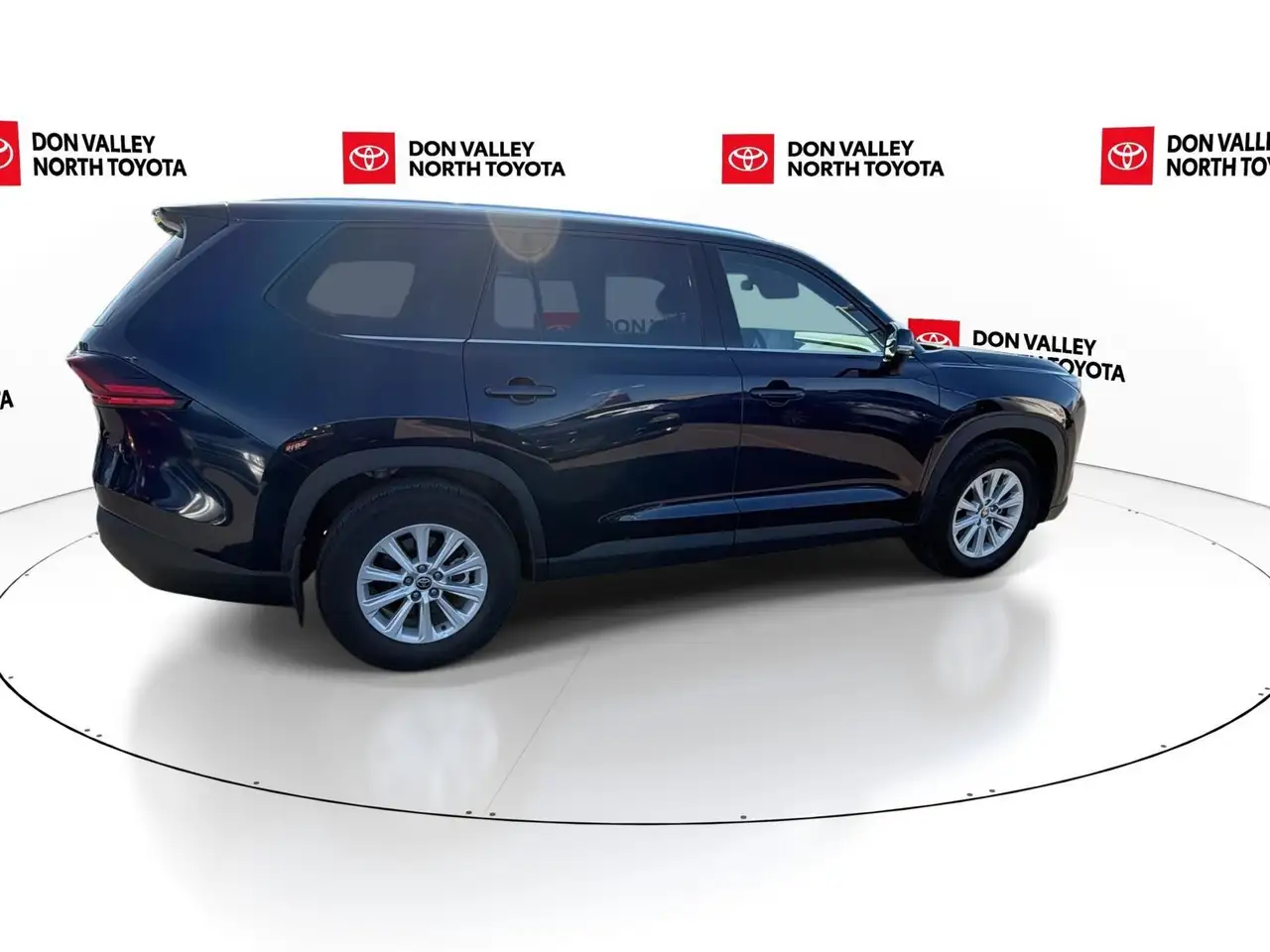 Toyota Grand Highlander fotografie Toyota Grand Highlander