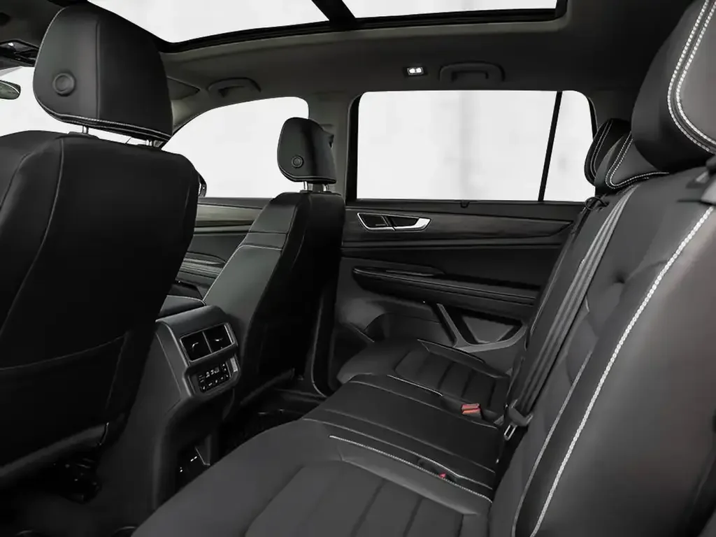 Volkswagen Atlas снимка Volkswagen Atlas