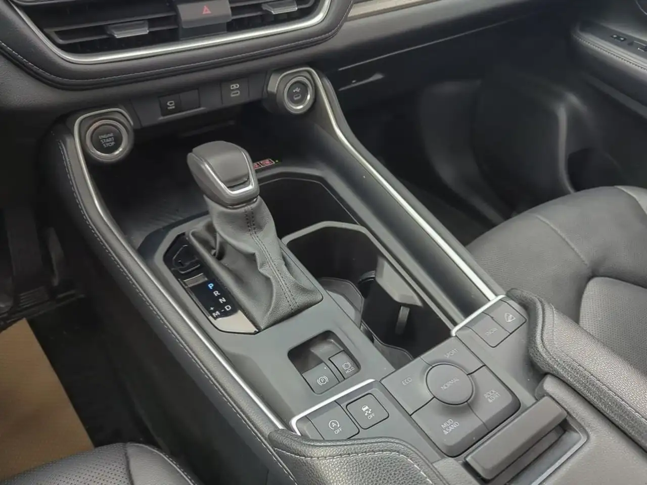 Toyota Grand Highlander fotografie Toyota Grand Highlander