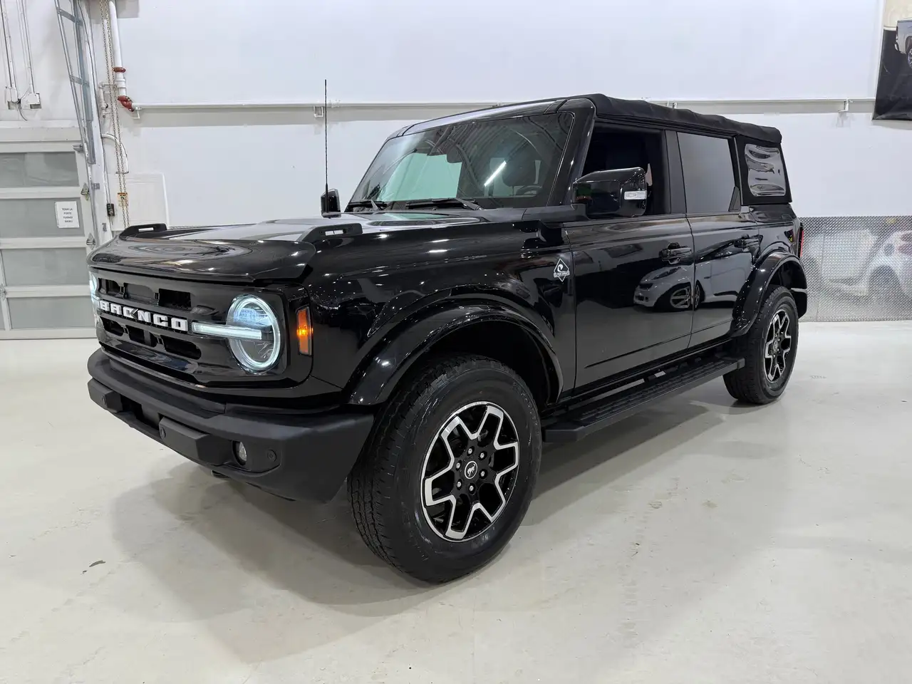 Ford Bronco снимка Ford Bronco
