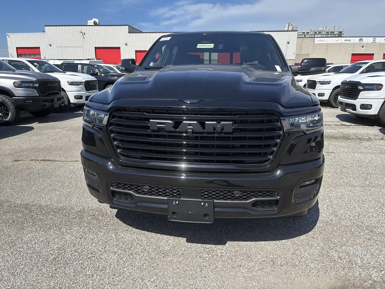 RAM 1500 снимка RAM 1500