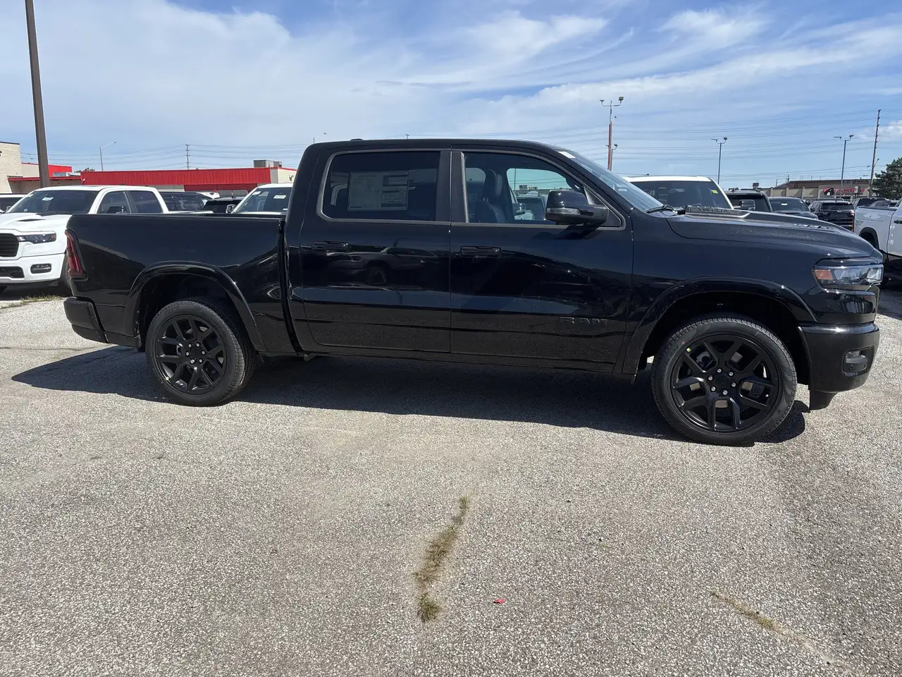 RAM 1500 снимка RAM 1500
