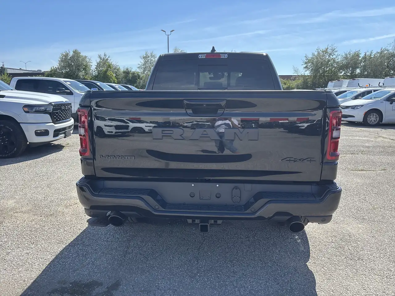 RAM 1500 снимка RAM 1500