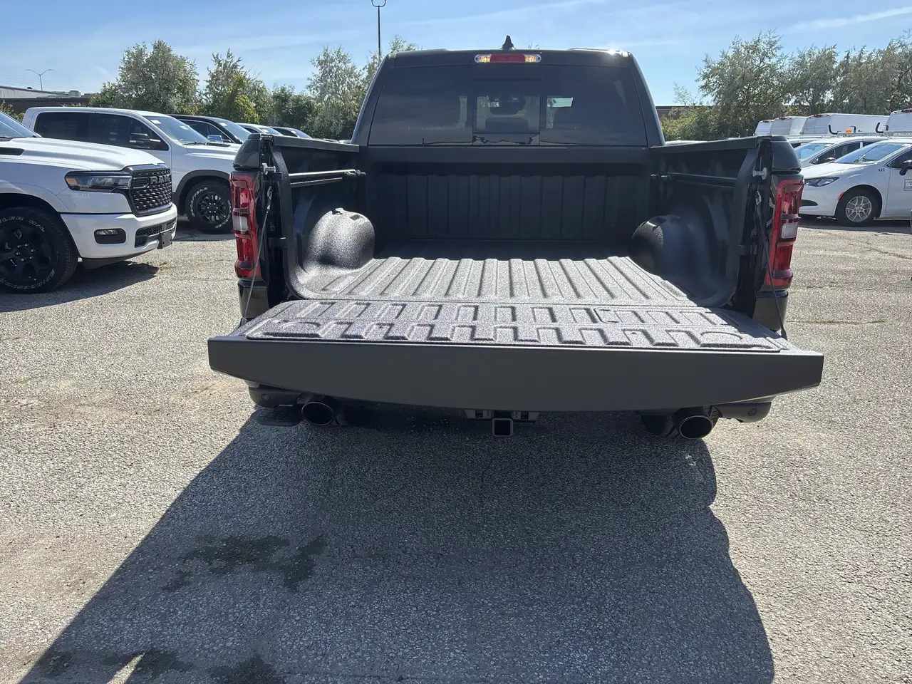 RAM 1500 снимка RAM 1500