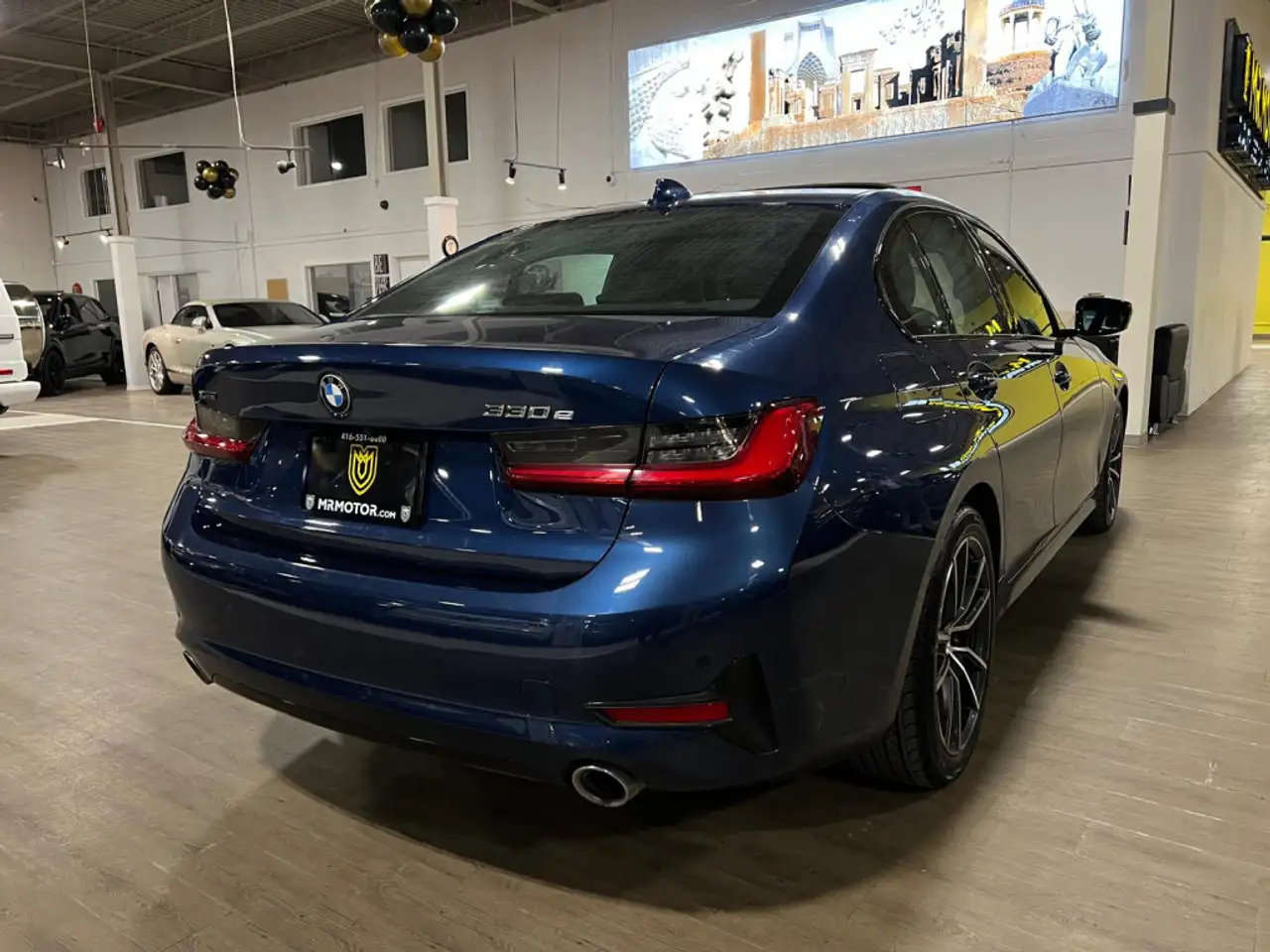 BMW 3 Series снимка BMW 3 Series