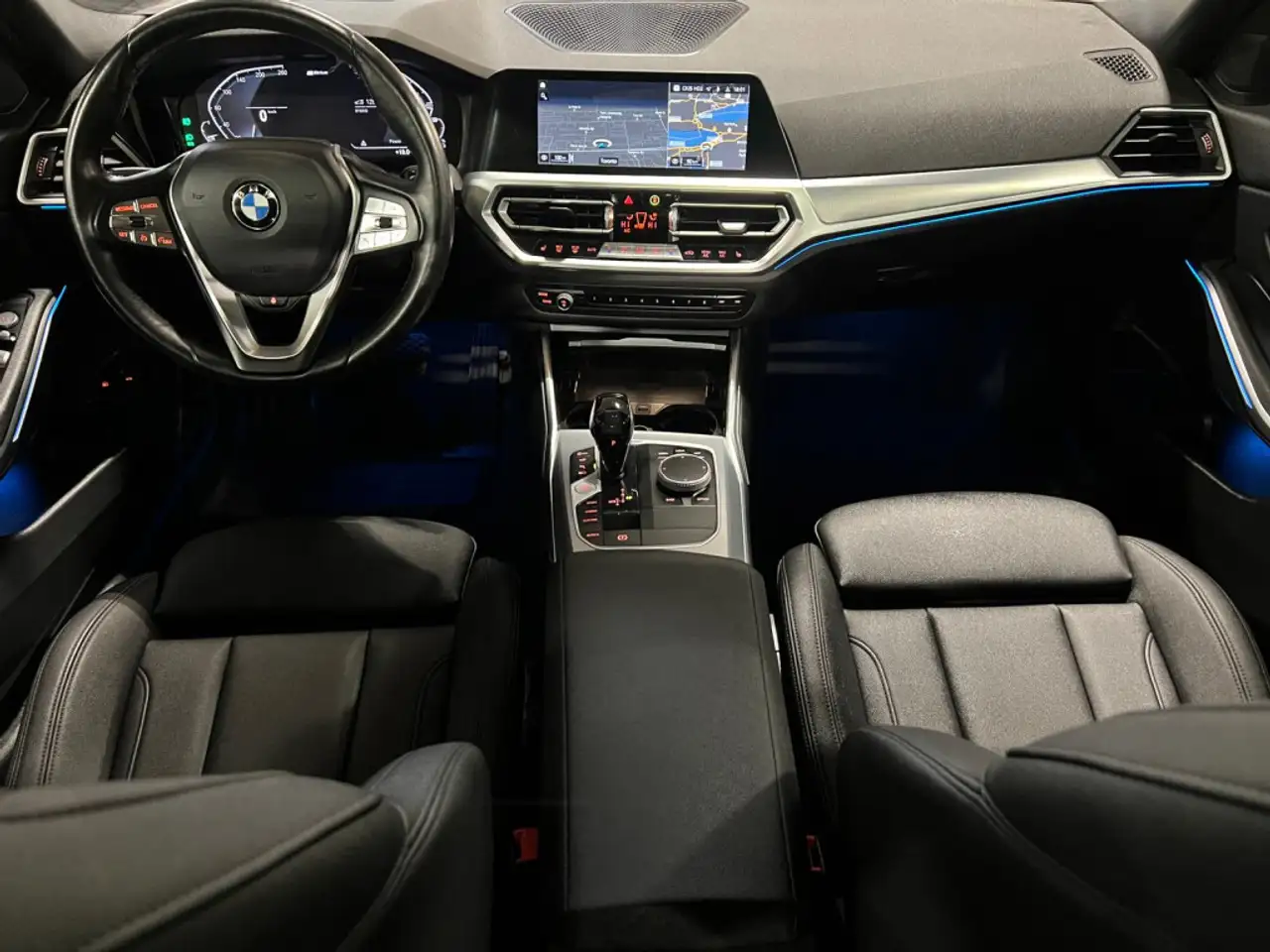BMW 3 Series снимка BMW 3 Series