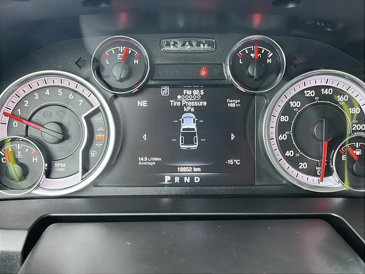 RAM 1500 снимка RAM 1500