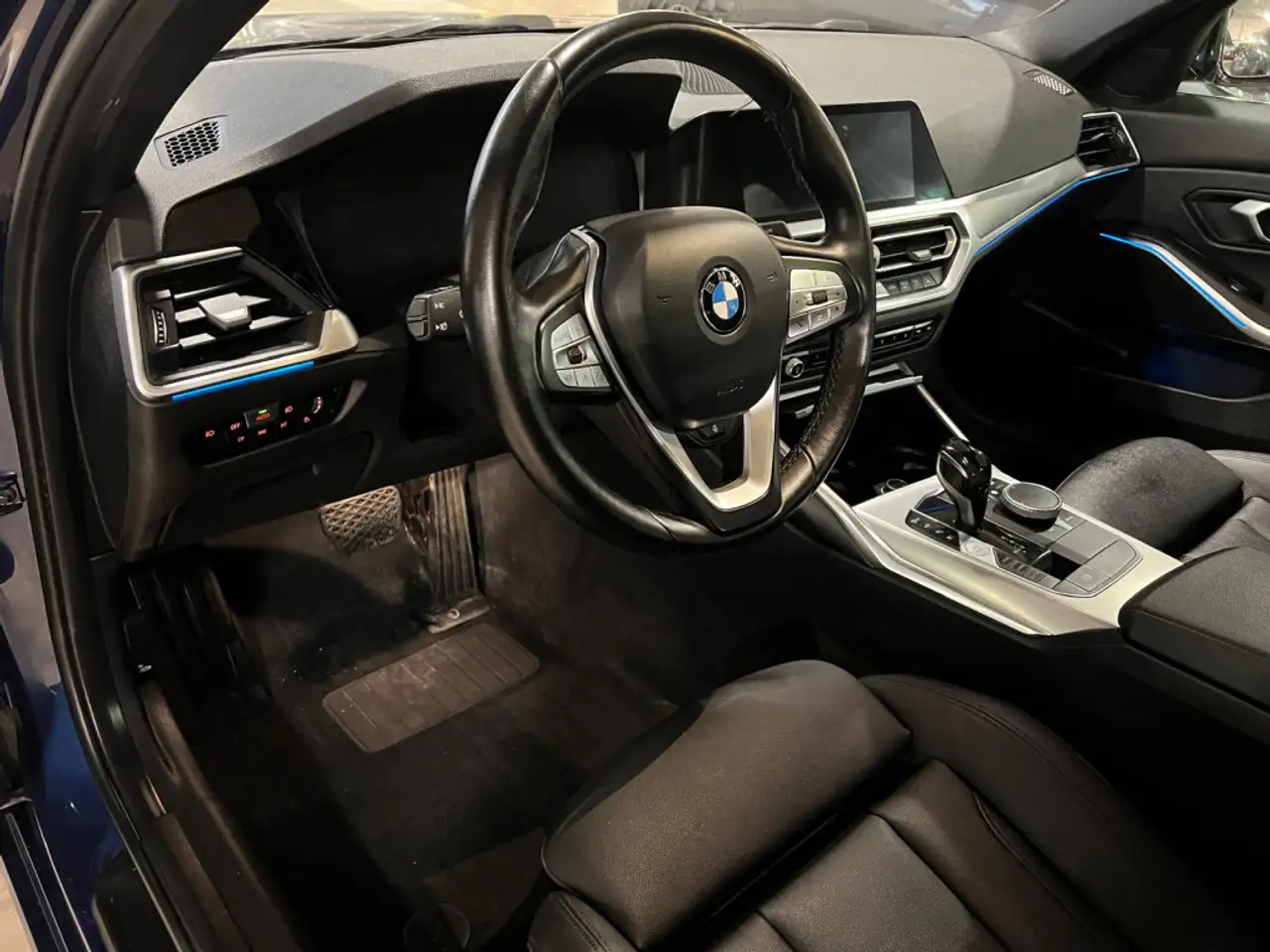 BMW 3 Series снимка BMW 3 Series