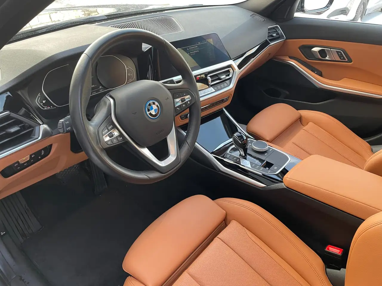 BMW 3 Series снимка BMW 3 Series