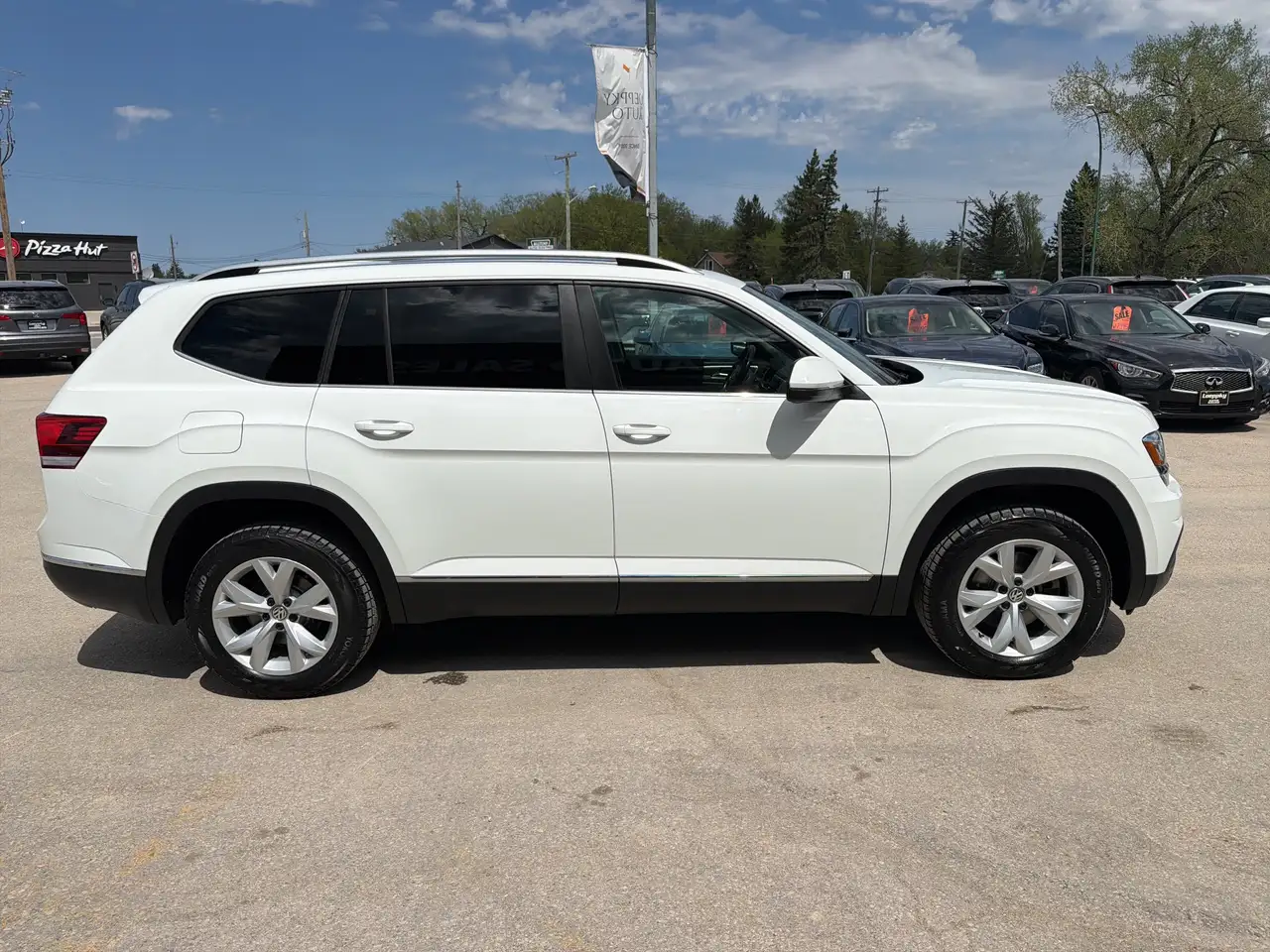 Volkswagen Atlas снимка Volkswagen Atlas