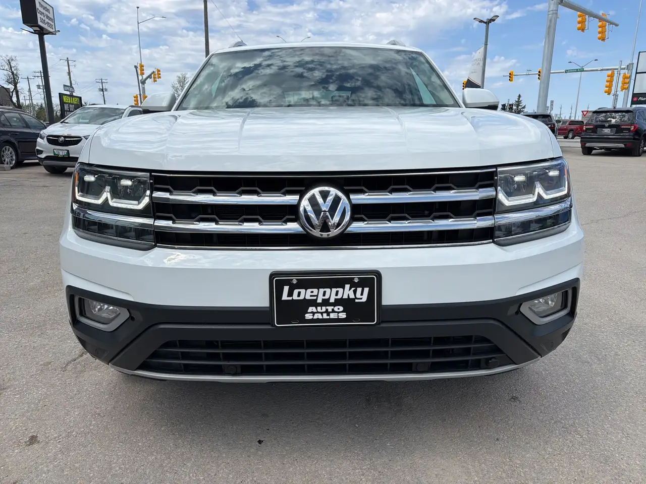 Volkswagen Atlas снимка Volkswagen Atlas