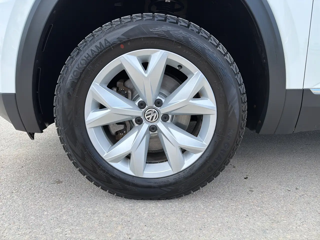 Volkswagen Atlas снимка Volkswagen Atlas