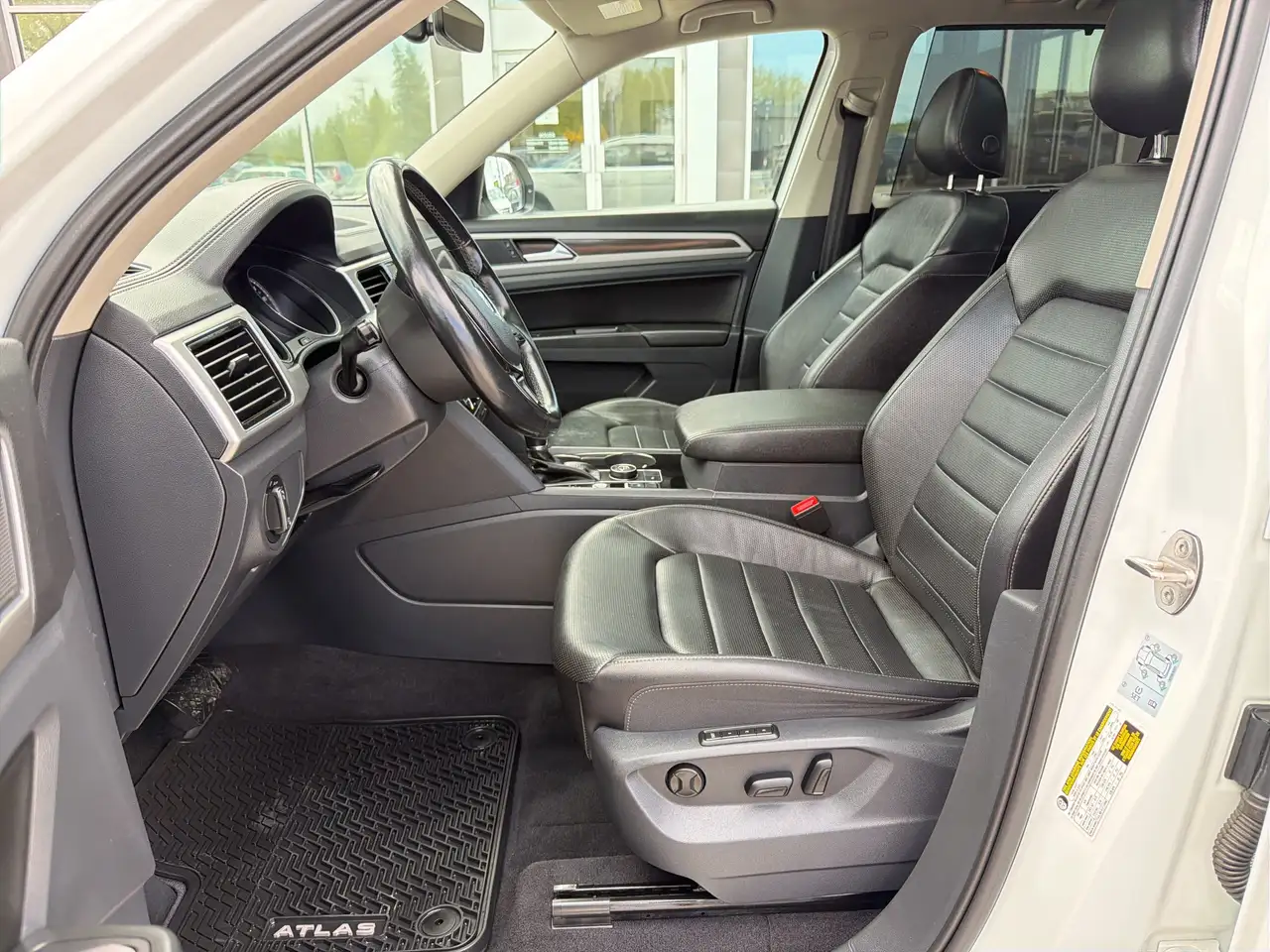 Volkswagen Atlas снимка Volkswagen Atlas