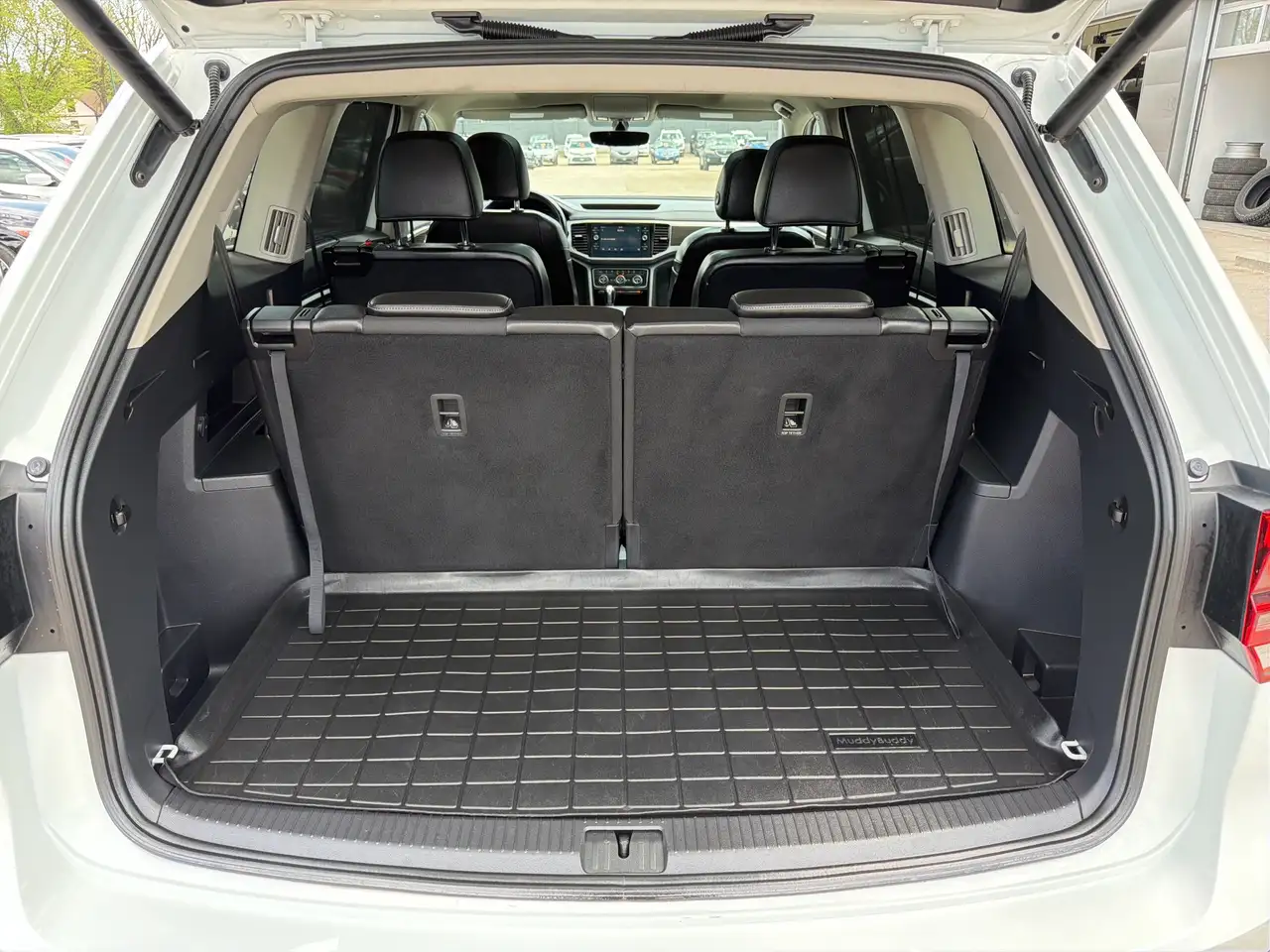 Volkswagen Atlas снимка Volkswagen Atlas