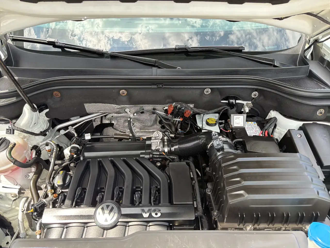 Volkswagen Atlas снимка Volkswagen Atlas