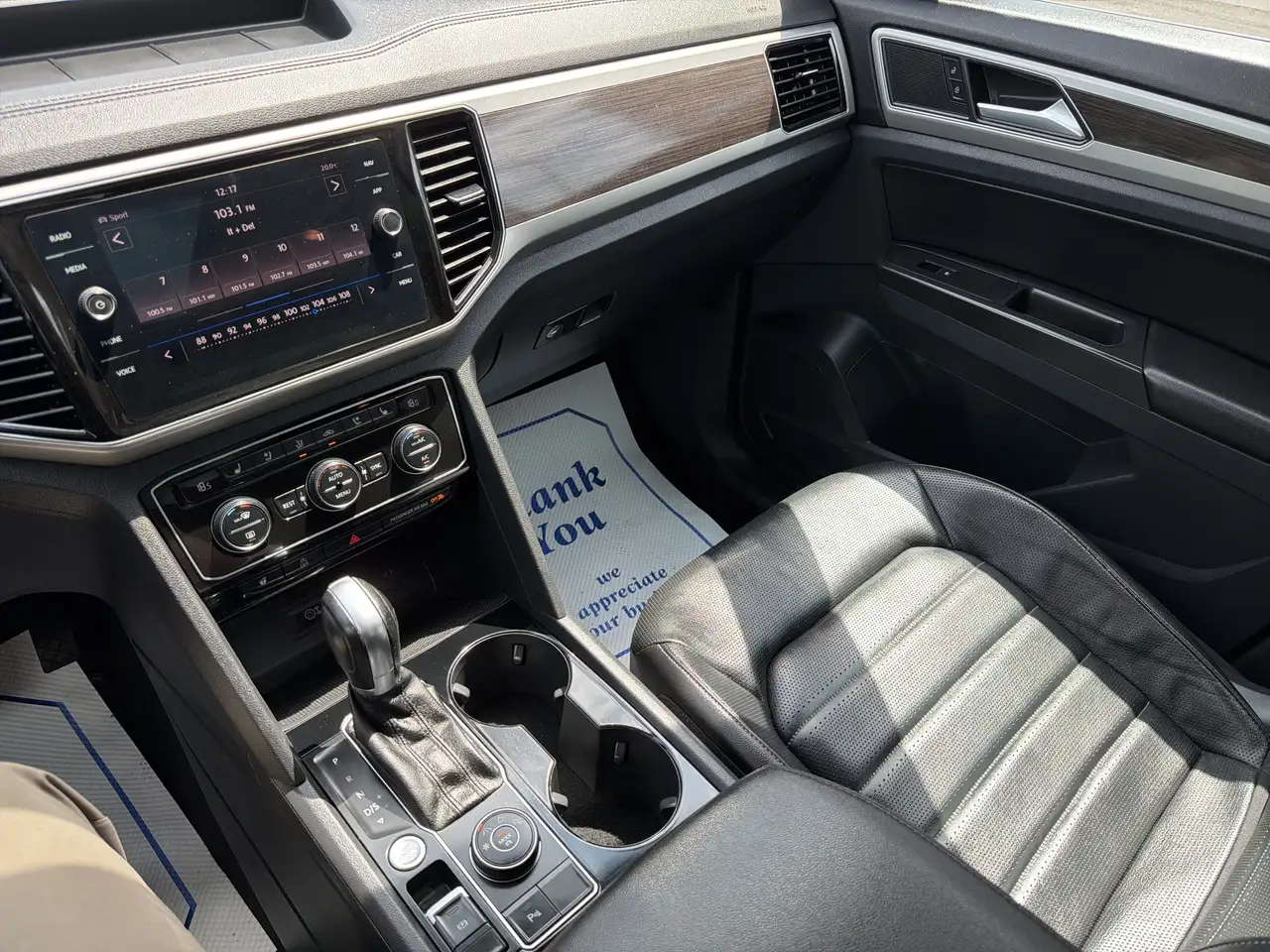 Volkswagen Atlas снимка Volkswagen Atlas