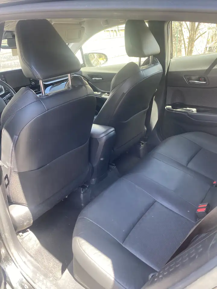 Toyota C-HR снимка Toyota C-HR