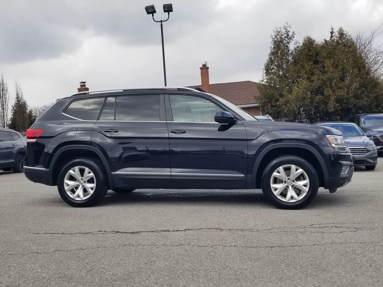 Volkswagen Atlas снимка Volkswagen Atlas