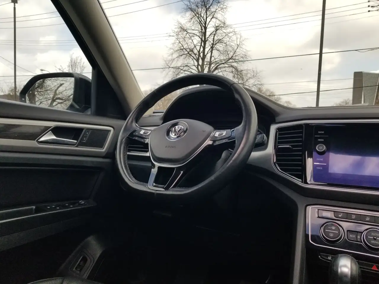 Volkswagen Atlas снимка Volkswagen Atlas