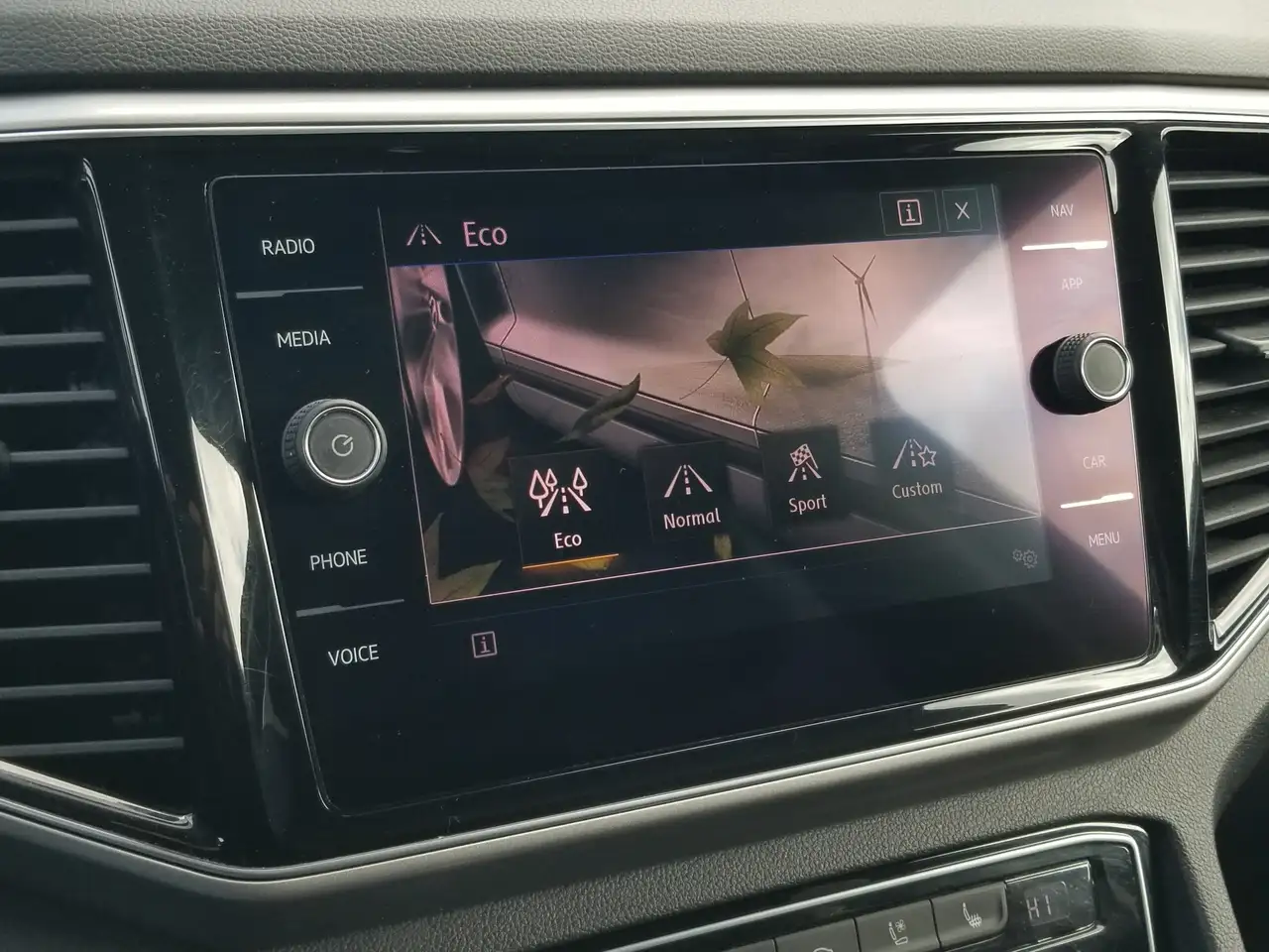 Volkswagen Atlas снимка Volkswagen Atlas