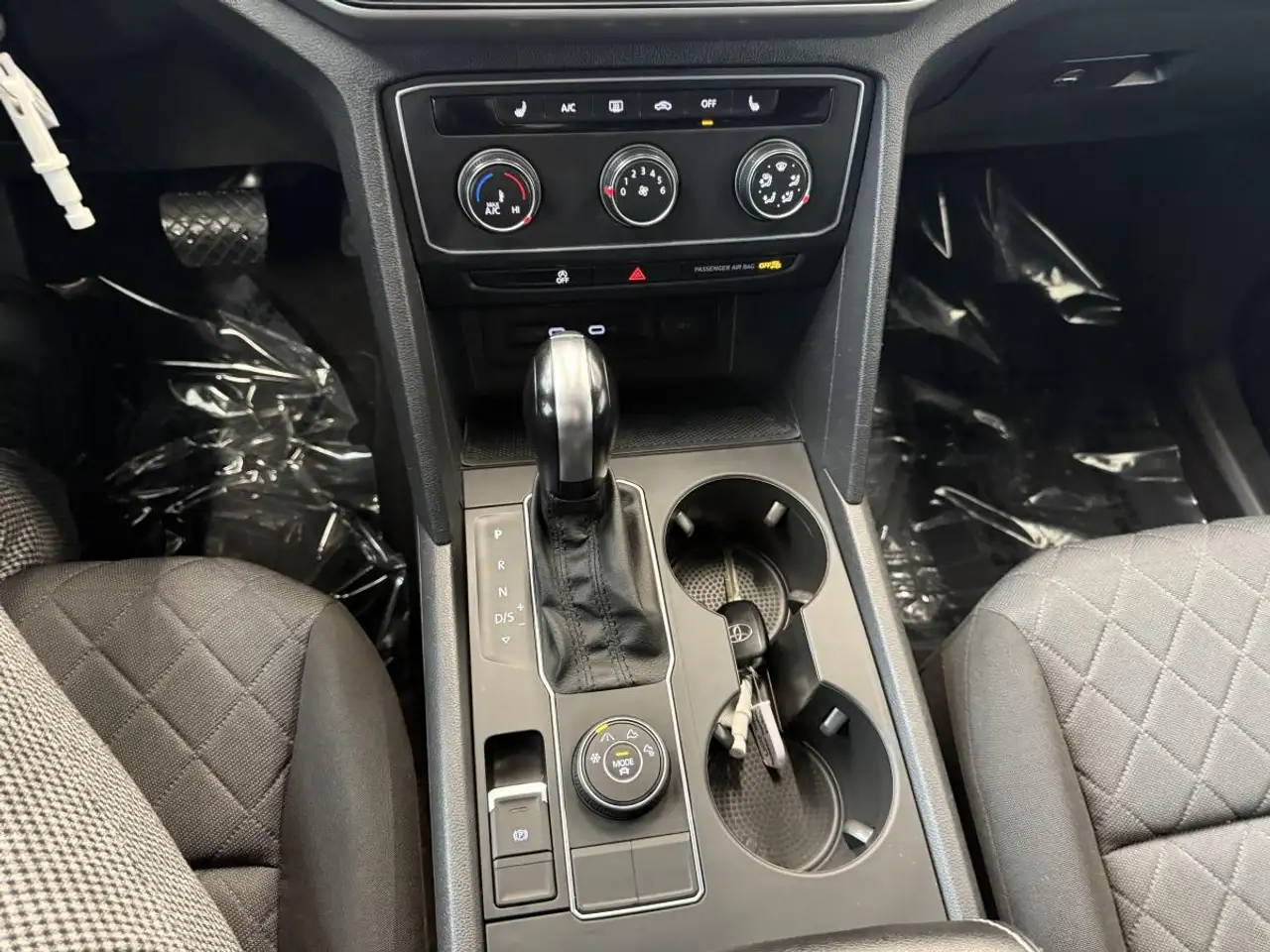 Volkswagen Atlas снимка Volkswagen Atlas