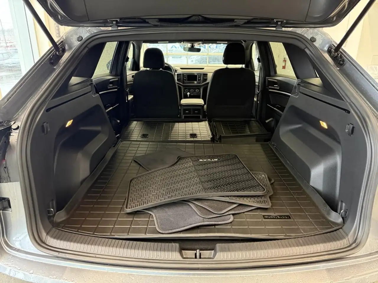 Volkswagen Atlas снимка Volkswagen Atlas