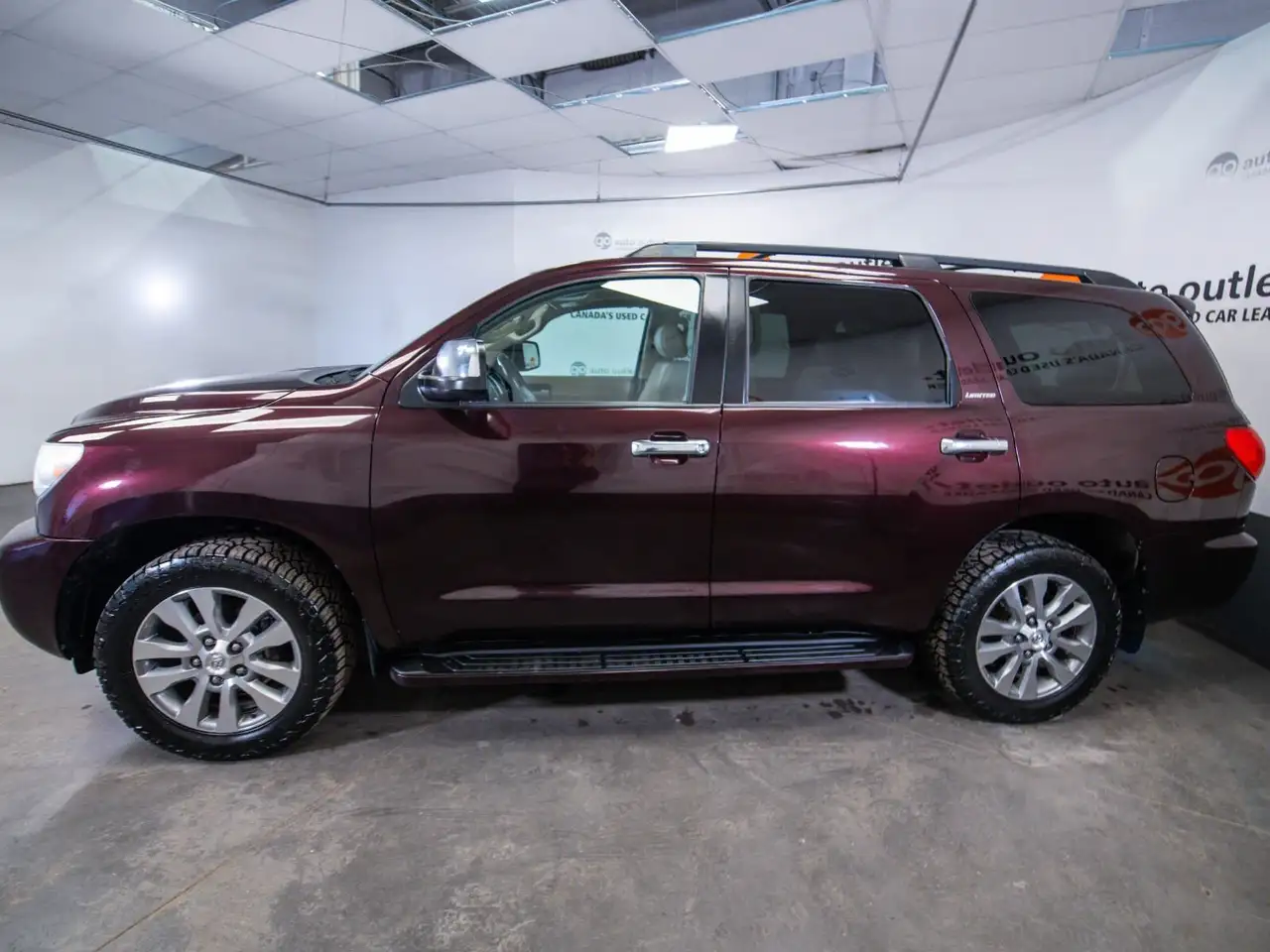 Toyota Sequoia снимка Toyota Sequoia