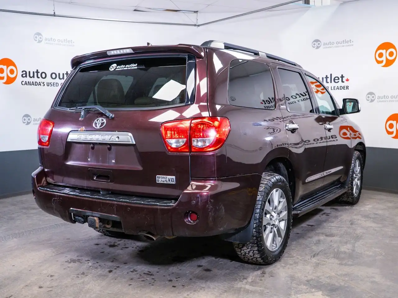 Toyota Sequoia снимка Toyota Sequoia
