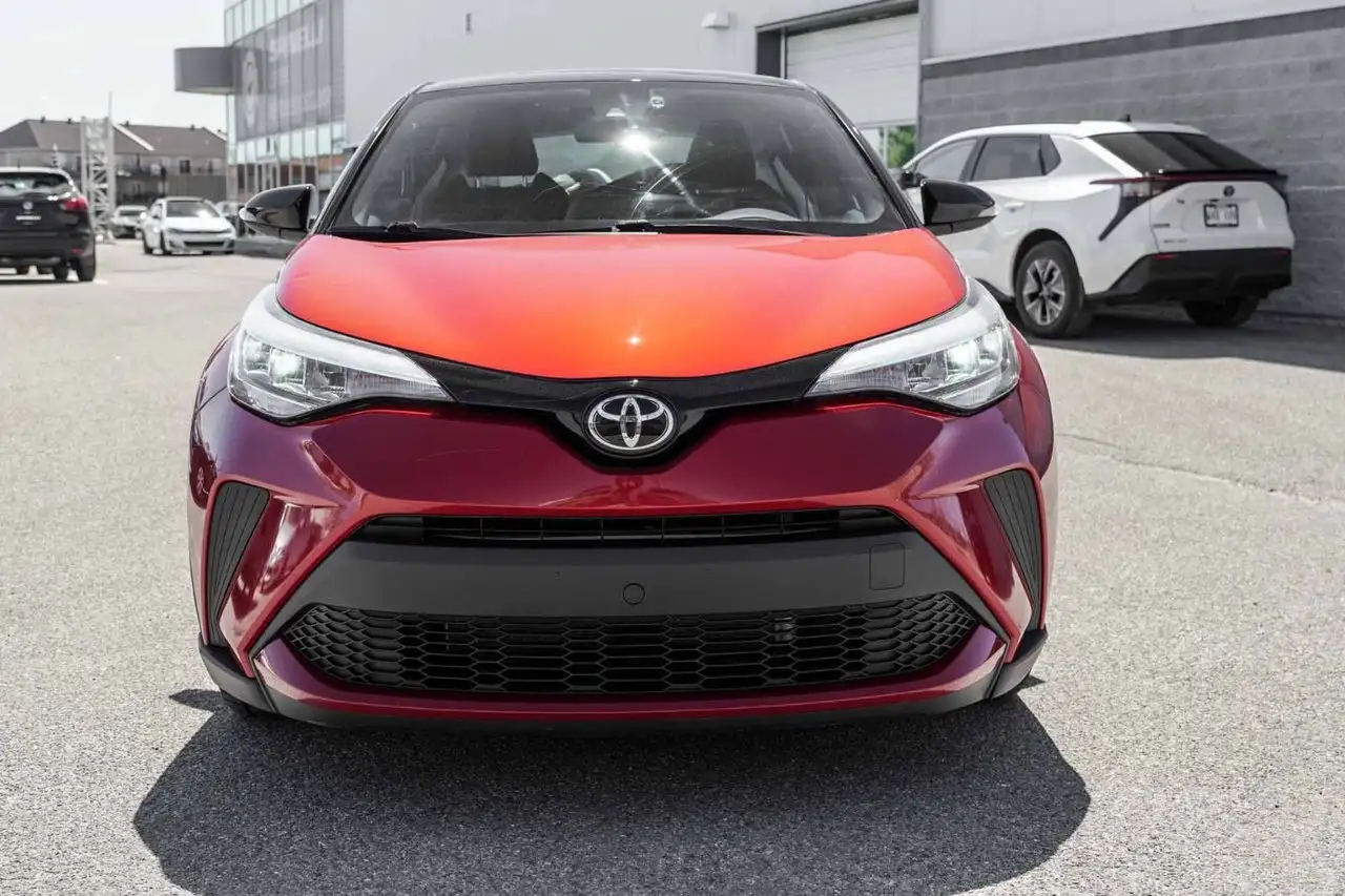 Toyota C-HR photo Toyota C-HR