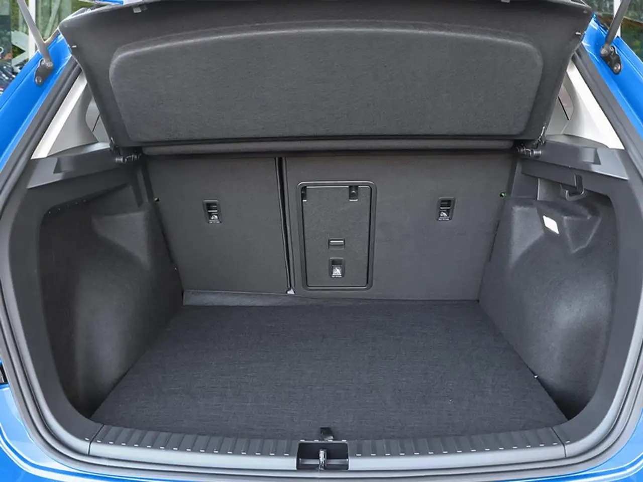Volkswagen Taos снимка Volkswagen Taos