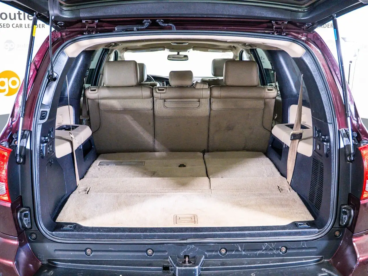 Toyota Sequoia снимка Toyota Sequoia