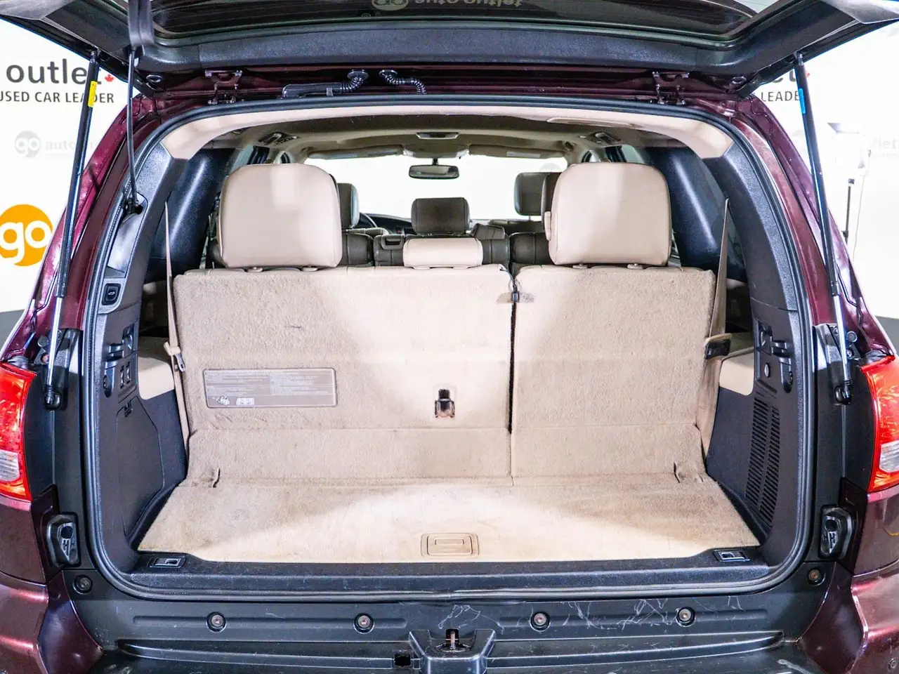 Toyota Sequoia снимка Toyota Sequoia