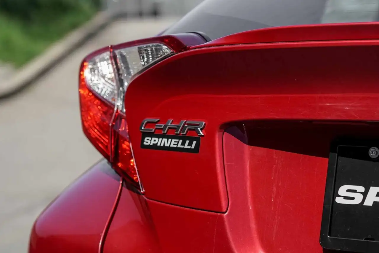 Toyota C-HR photo Toyota C-HR