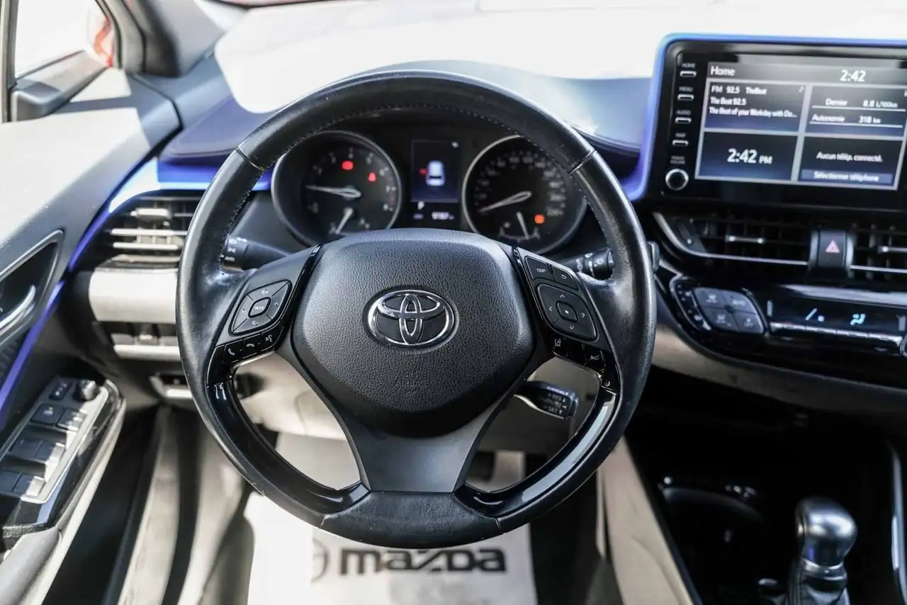 Toyota C-HR photo Toyota C-HR