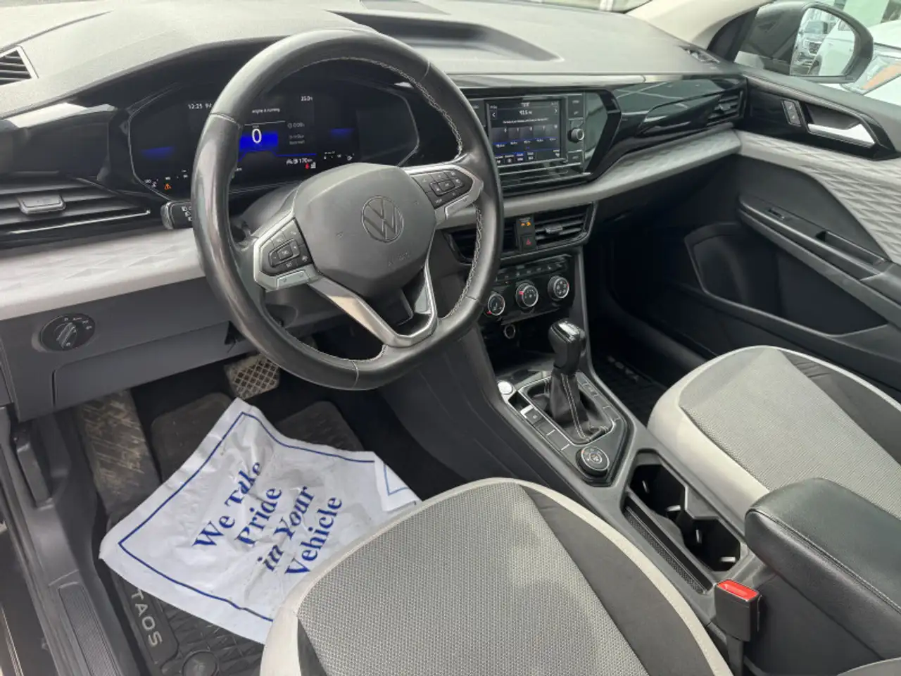 Volkswagen Taos снимка Volkswagen Taos