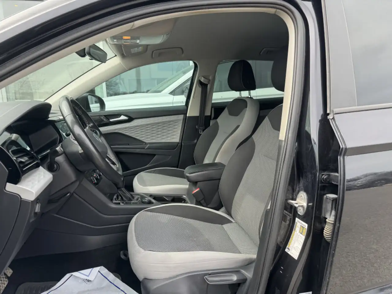 Volkswagen Taos снимка Volkswagen Taos