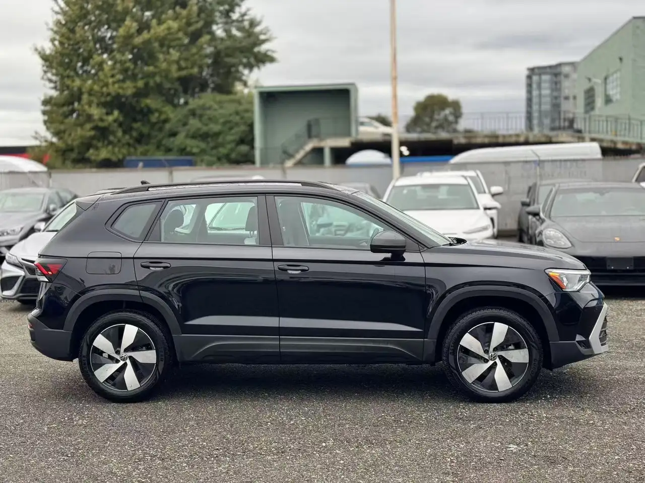 Volkswagen Taos снимка Volkswagen Taos
