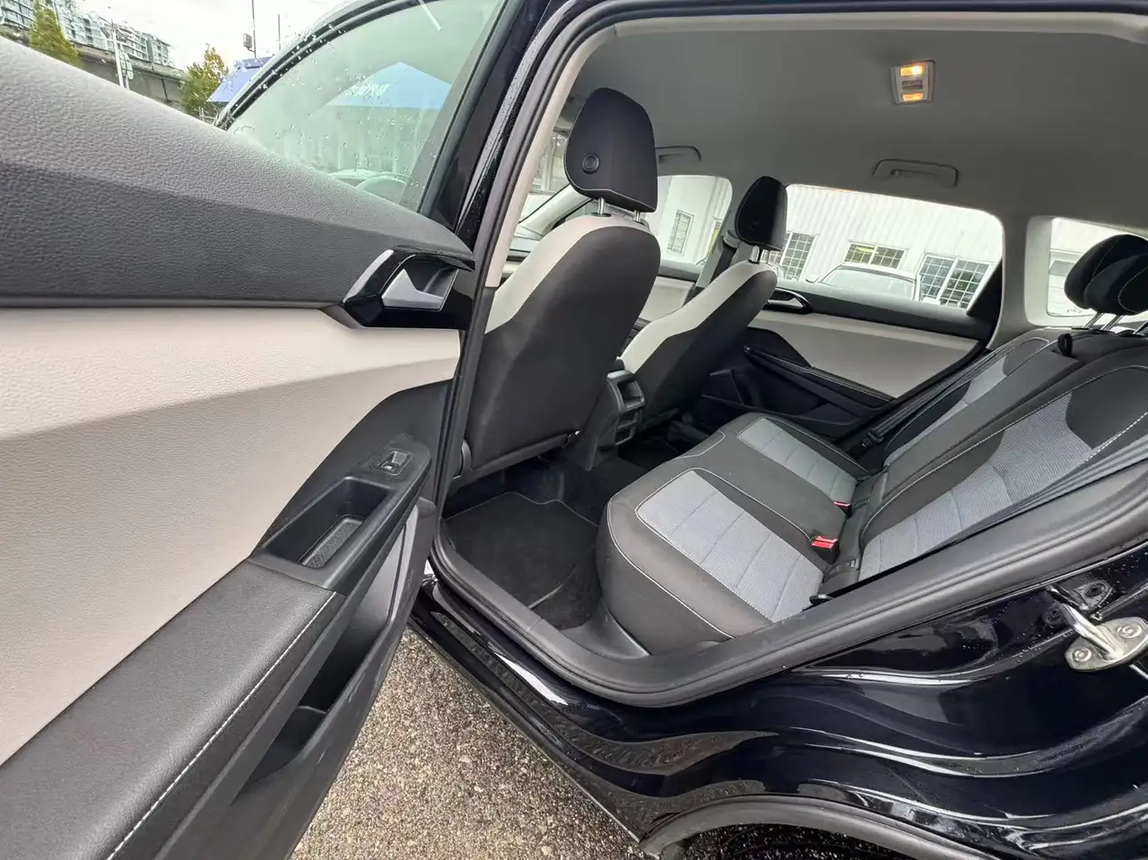 Volkswagen Taos снимка Volkswagen Taos