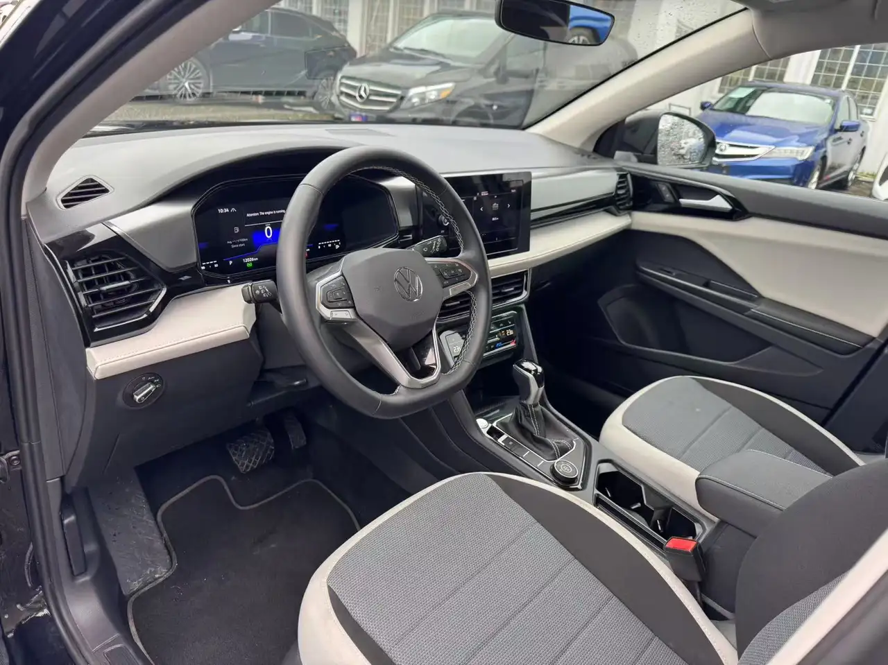 Volkswagen Taos снимка Volkswagen Taos