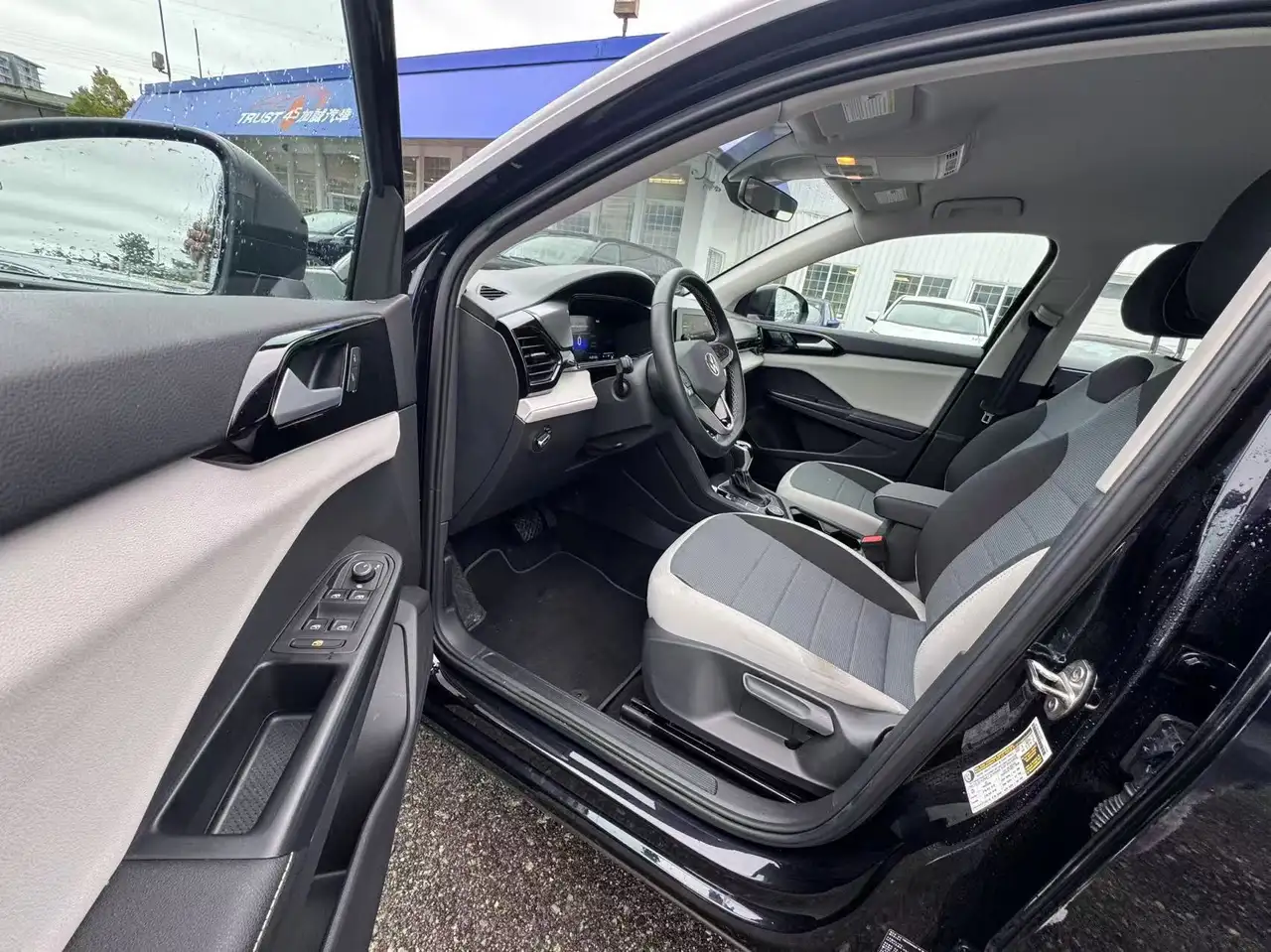 Volkswagen Taos снимка Volkswagen Taos