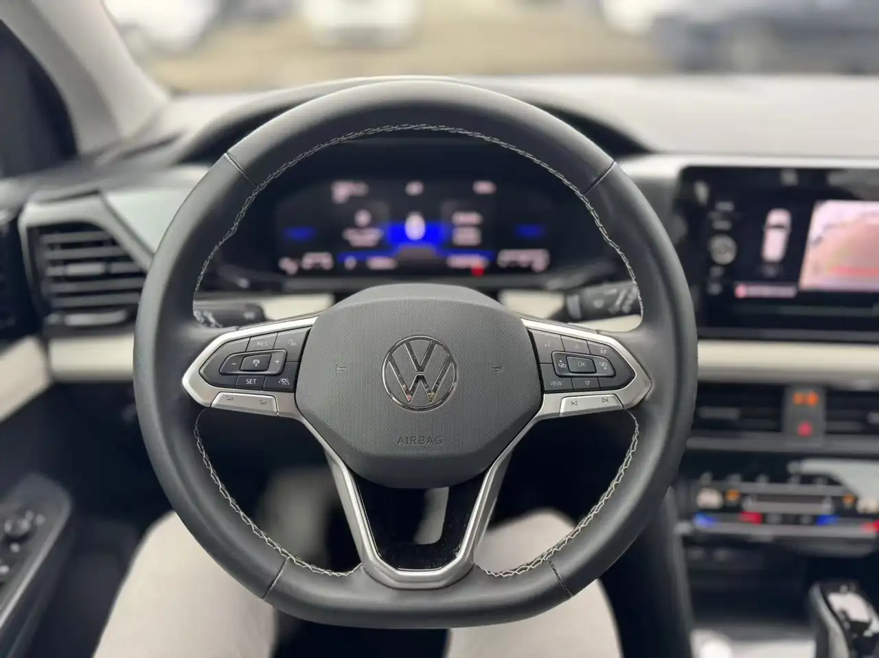 Volkswagen Taos снимка Volkswagen Taos