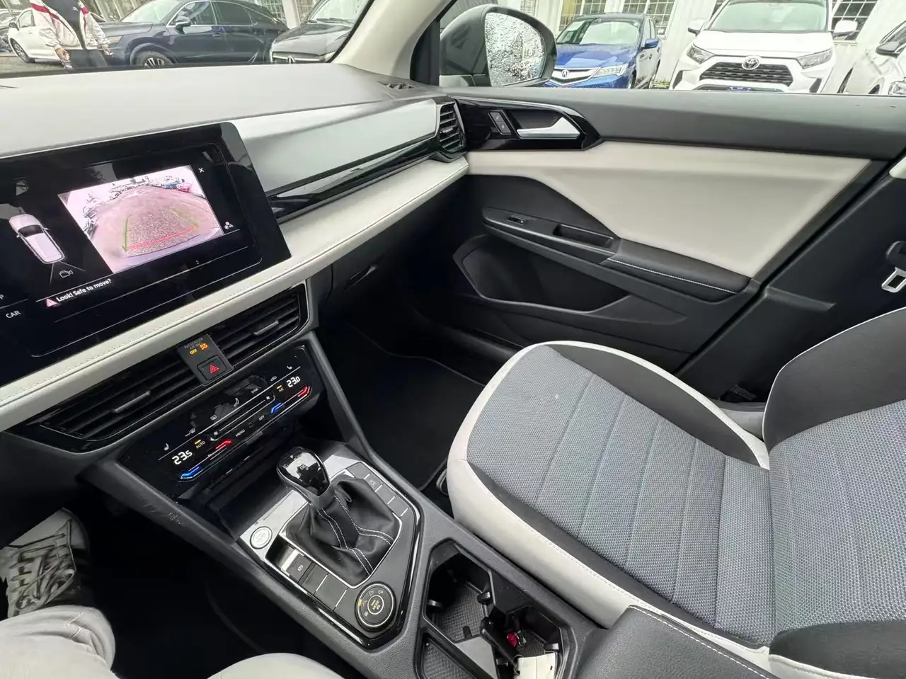 Volkswagen Taos снимка Volkswagen Taos