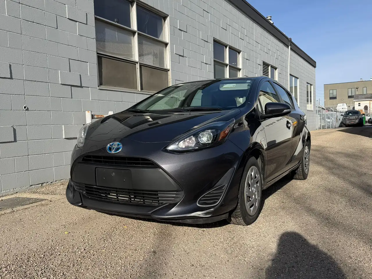 Toyota Prius c снимка Toyota Prius c