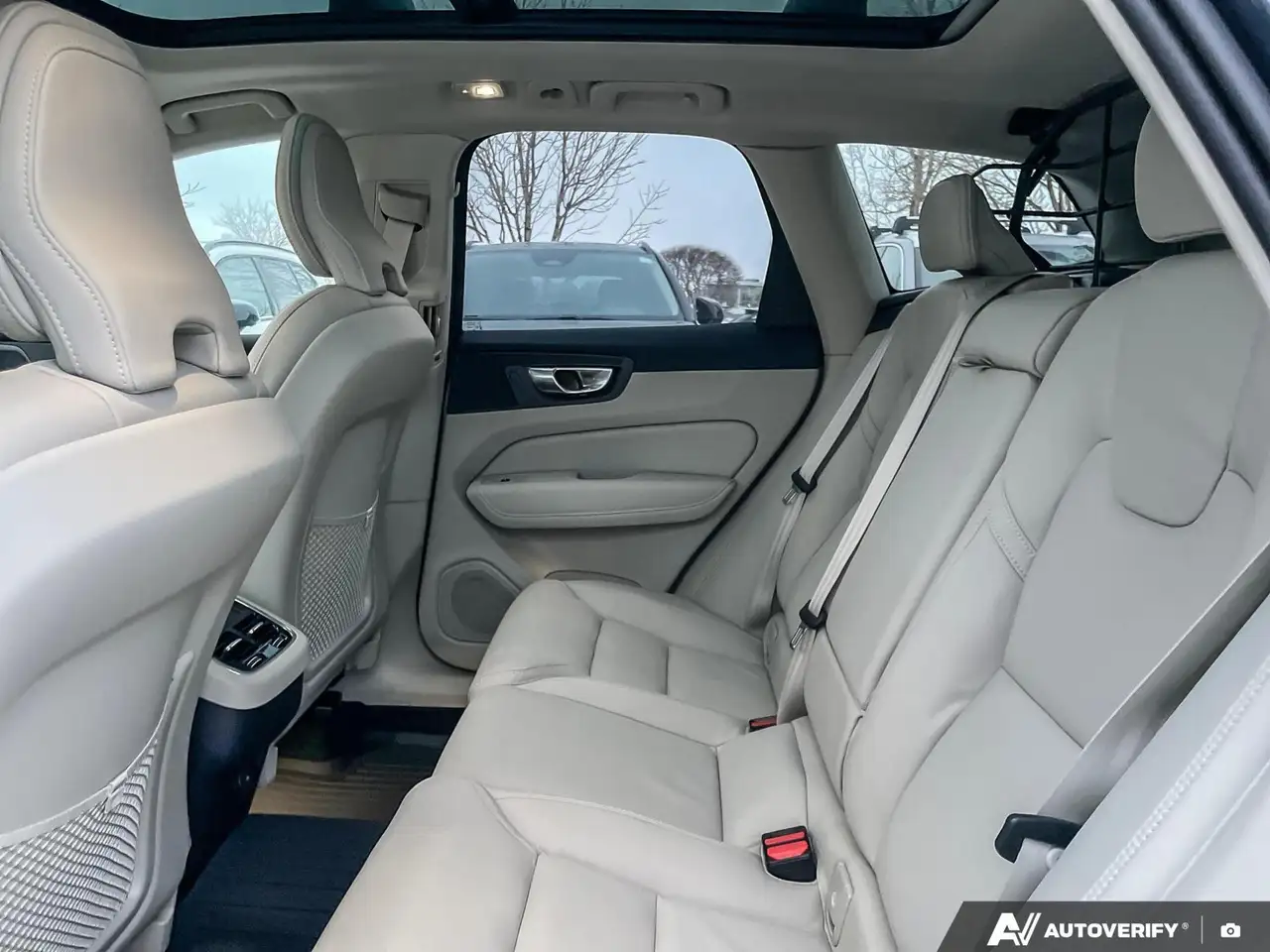 Volvo XC60 снимка Volvo XC60