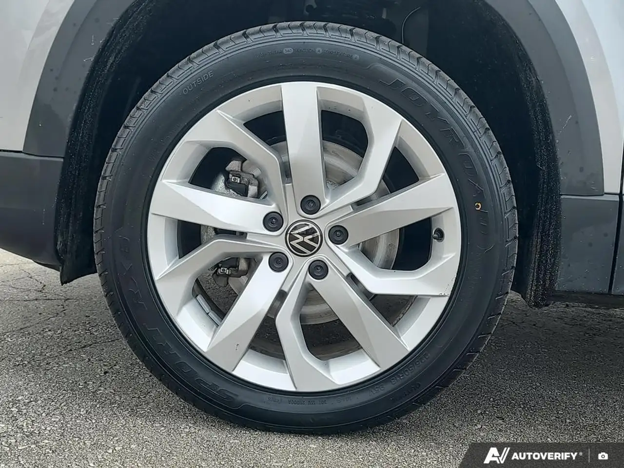 Volkswagen Taos снимка Volkswagen Taos