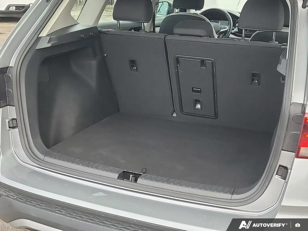 Volkswagen Taos снимка Volkswagen Taos