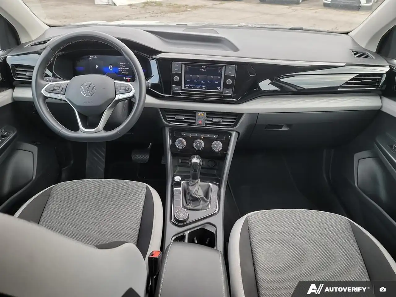 Volkswagen Taos снимка Volkswagen Taos